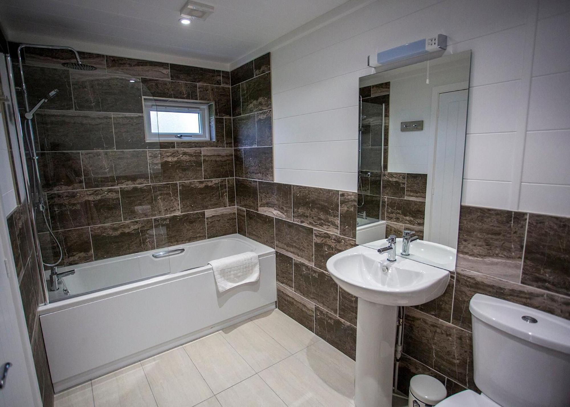 Lee Valley Hotel Hoddesdon Room photo